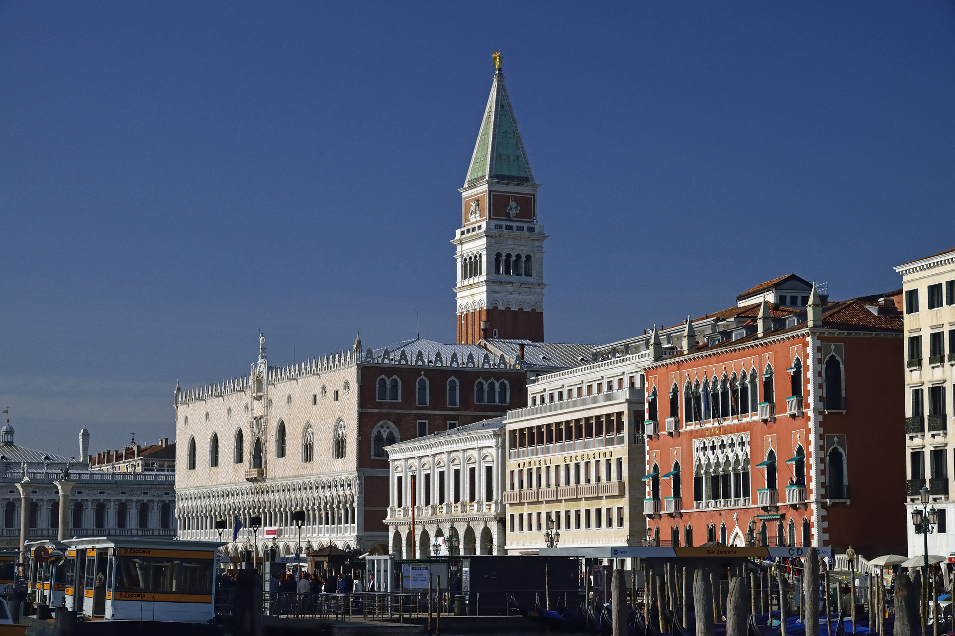 Venise 125