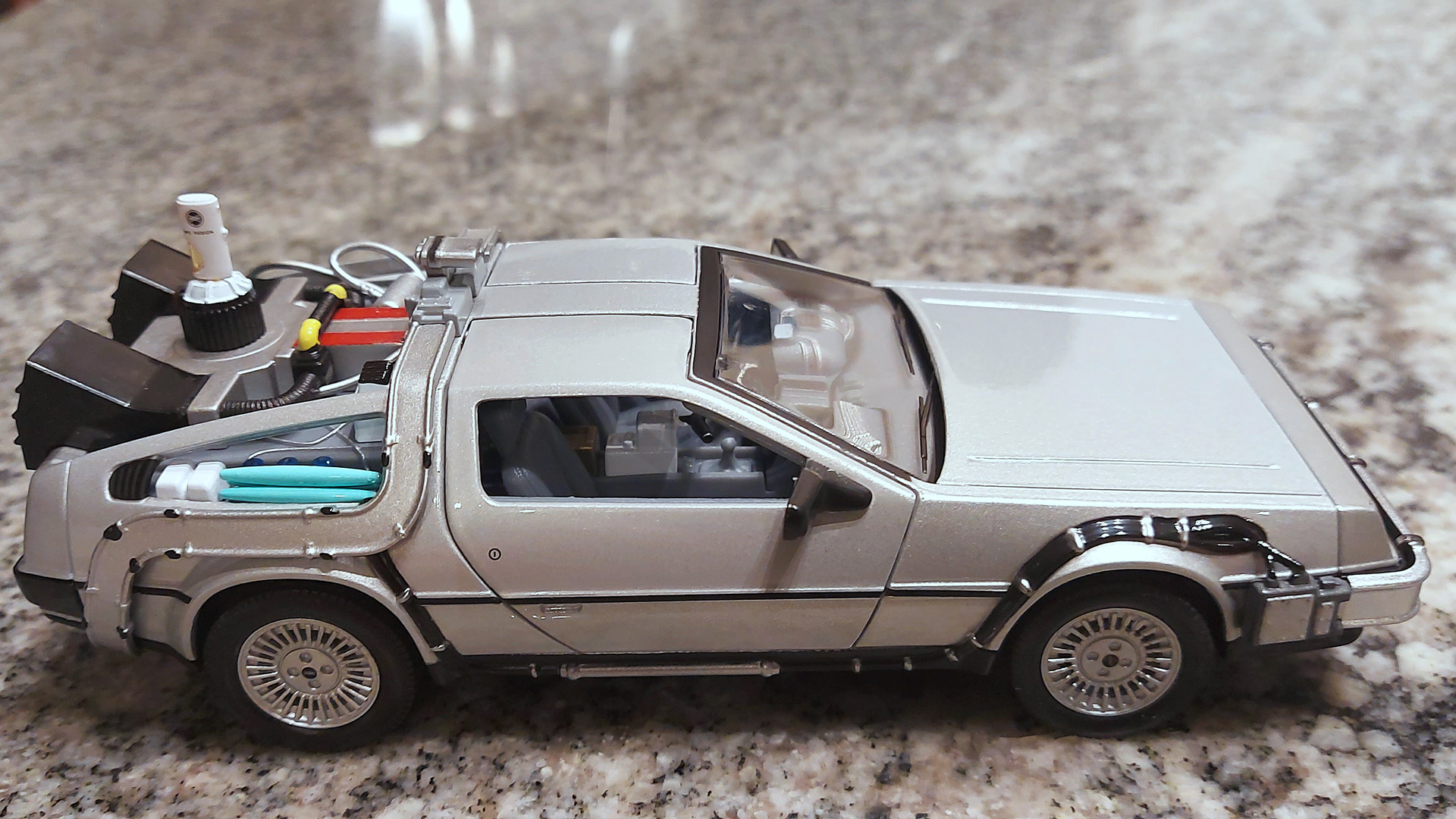 Delorean-01