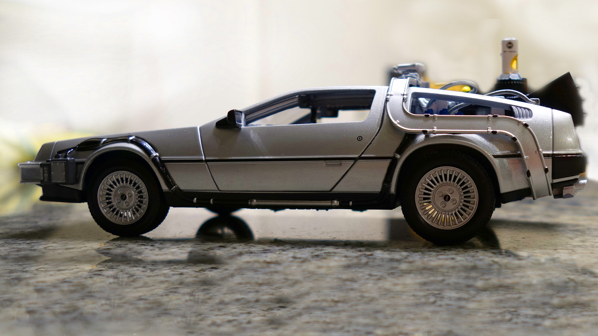 Delorean-02