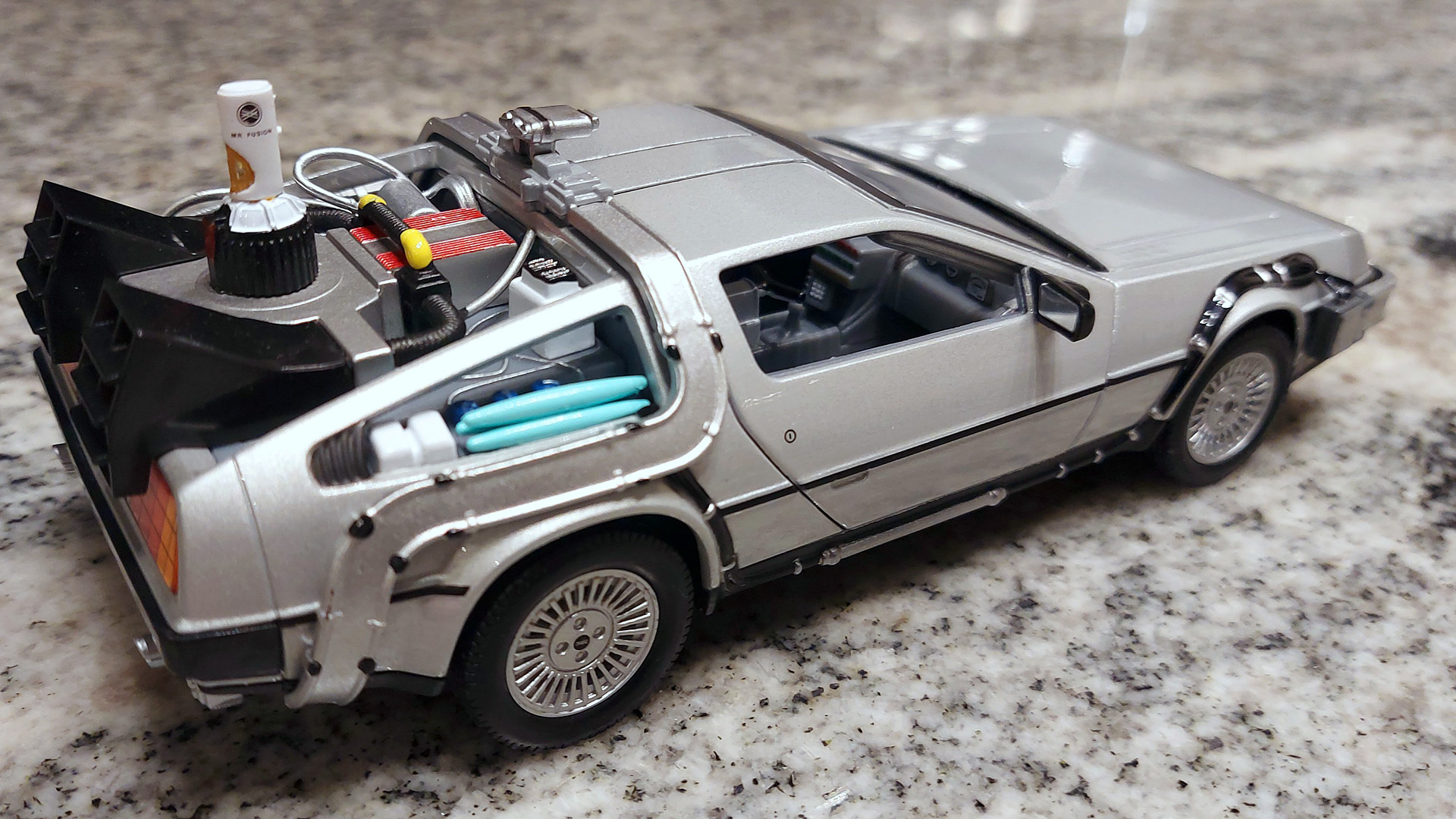 Delorean-04