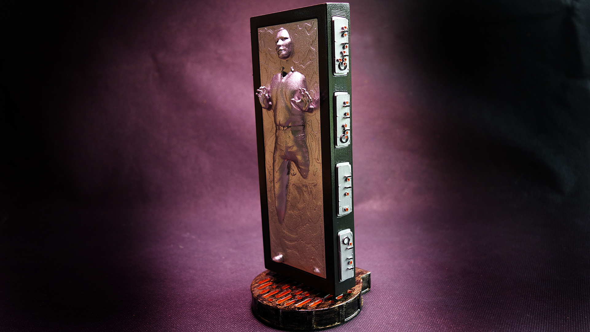 HanSoloCarbonite-05