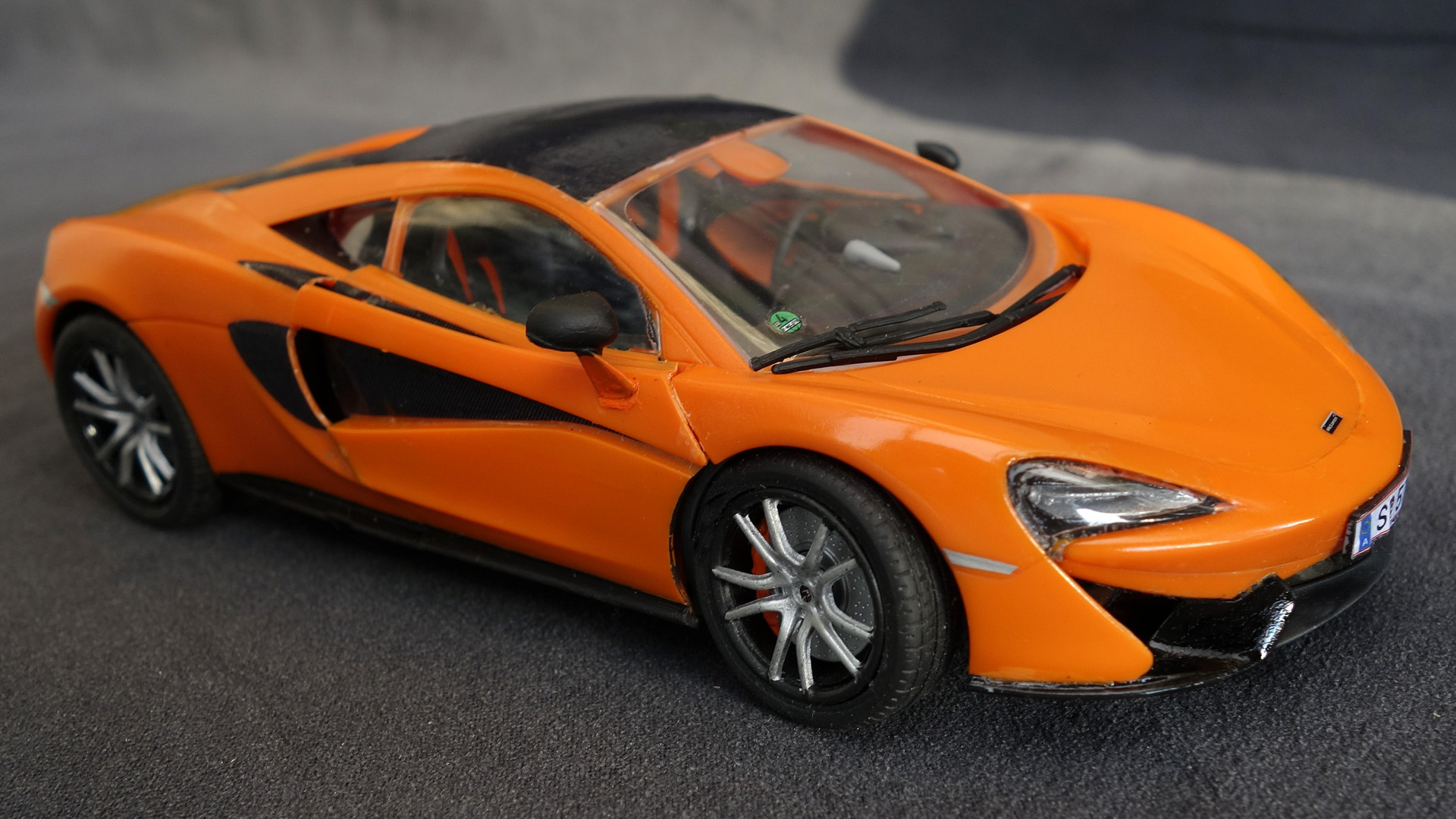McLaren 570S-01