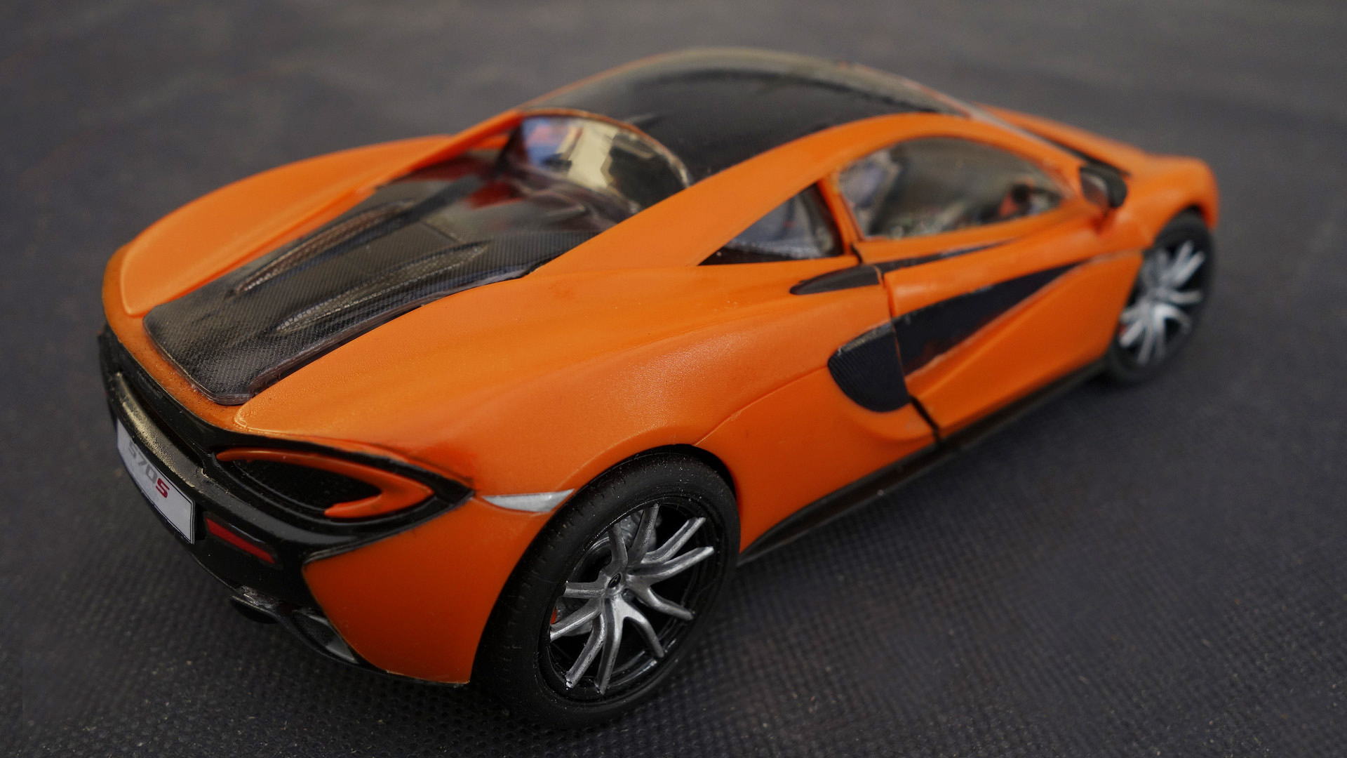 McLaren 570S-03