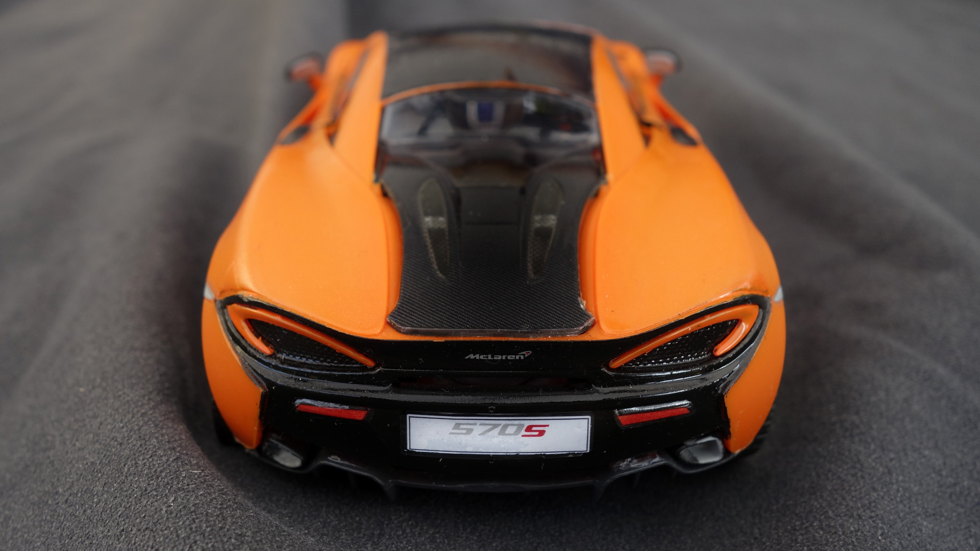 McLaren 570S-07