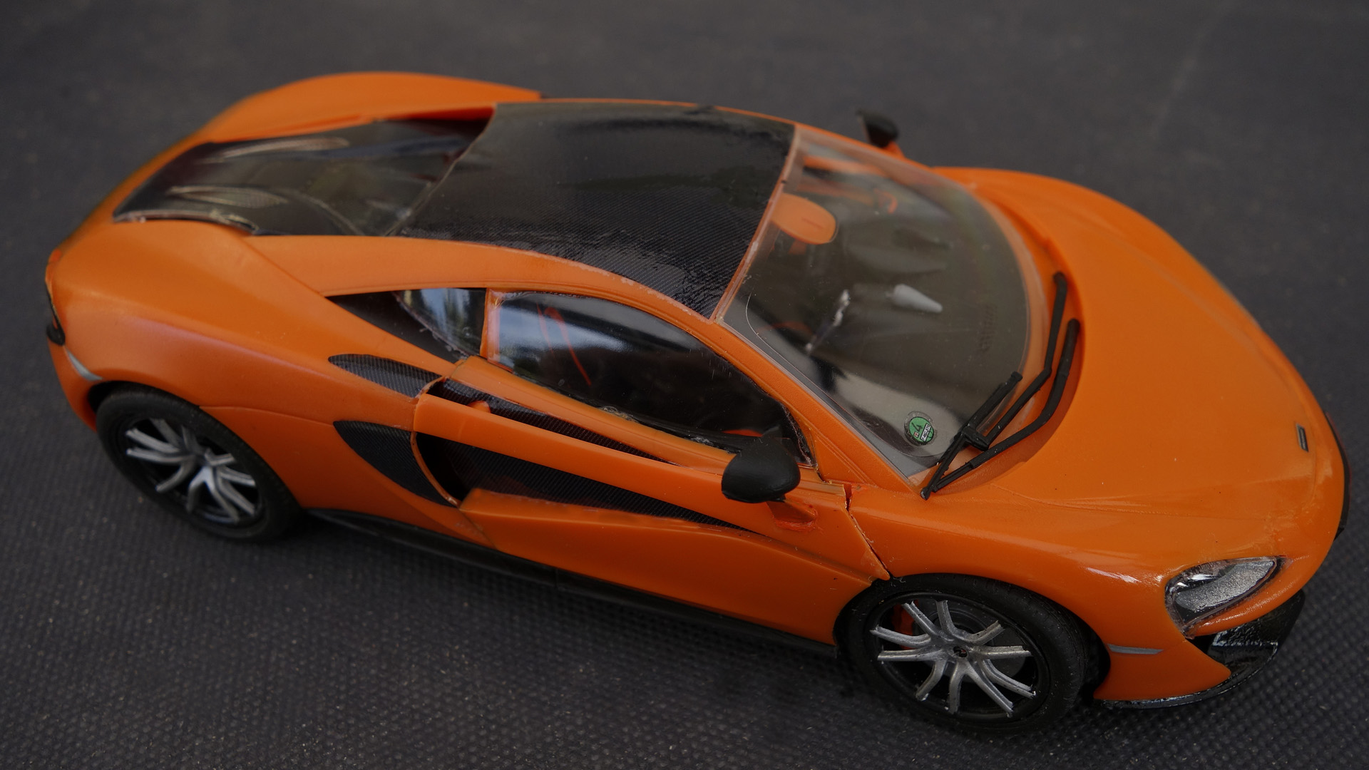 McLaren 570S-09